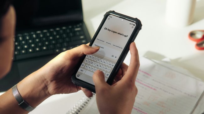 Chilean deputies approve bill regulating AI and combating deepfakes