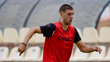   Cooperativa Deportes: Valentin Gauthier arribó a Chile para firmar por la U 