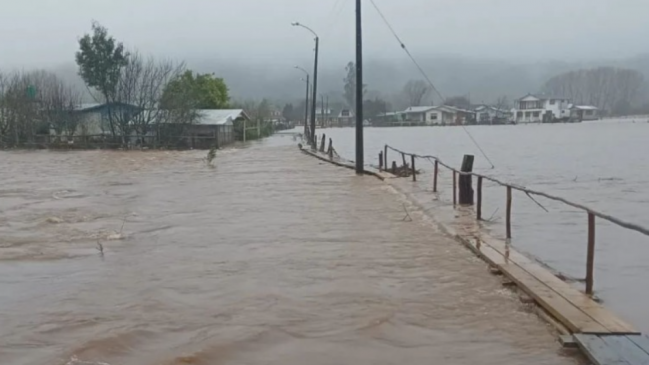 Red Alert declared in Arauco, Chile, as Pichilo River overflows