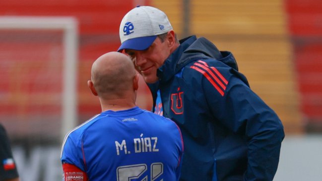 Contract Clauses Could Void Sale of Chilean Soccer Club Azul Azul