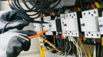 Energía que Conecta: ¿Cómo funciona y cuáles son los desafíos del almacenamiento eléctrico?