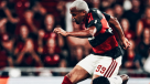 Erick Pulgar fue titular en Flamengo en el empate ante Sao Paulo por el Brasileirao