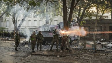 Estallido social: ordenan indemnizar a manifestante gravemente herido en Plaza Italia