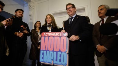 Ministro Mas proyecta "meses de malas noticias" en empleo por el invierno