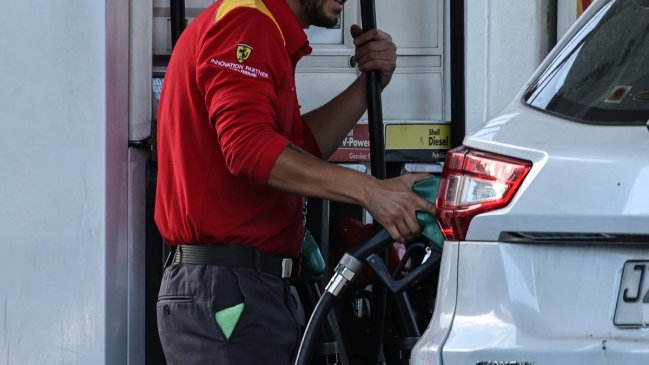 Chilean Government's Mepco Mechanism Softens Global Oil Price Shock for Drivers