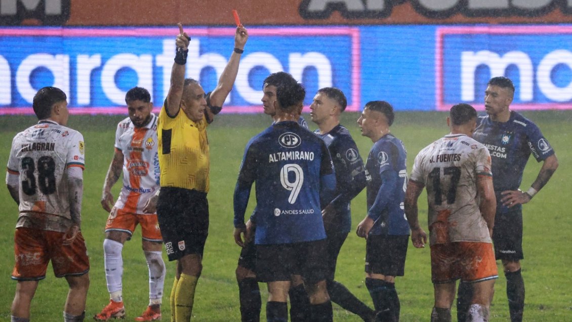 Zafó de una sanción mayor: Kevin Altez conoció la pena impuesta por encarar a Jona