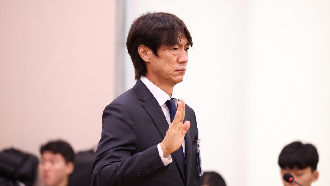 Parlamento surcoreano analiza eliminación del Mundial y citó a exentrenador