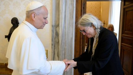 El papa se reunió con Patti Smith, la "sacerdotisa del rock"