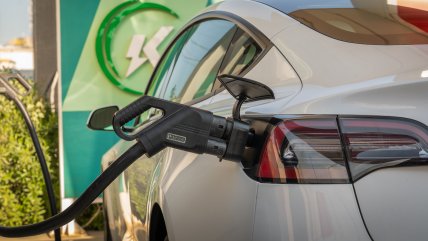Venta de "autos verdes" creció 105% durante el primer semestre