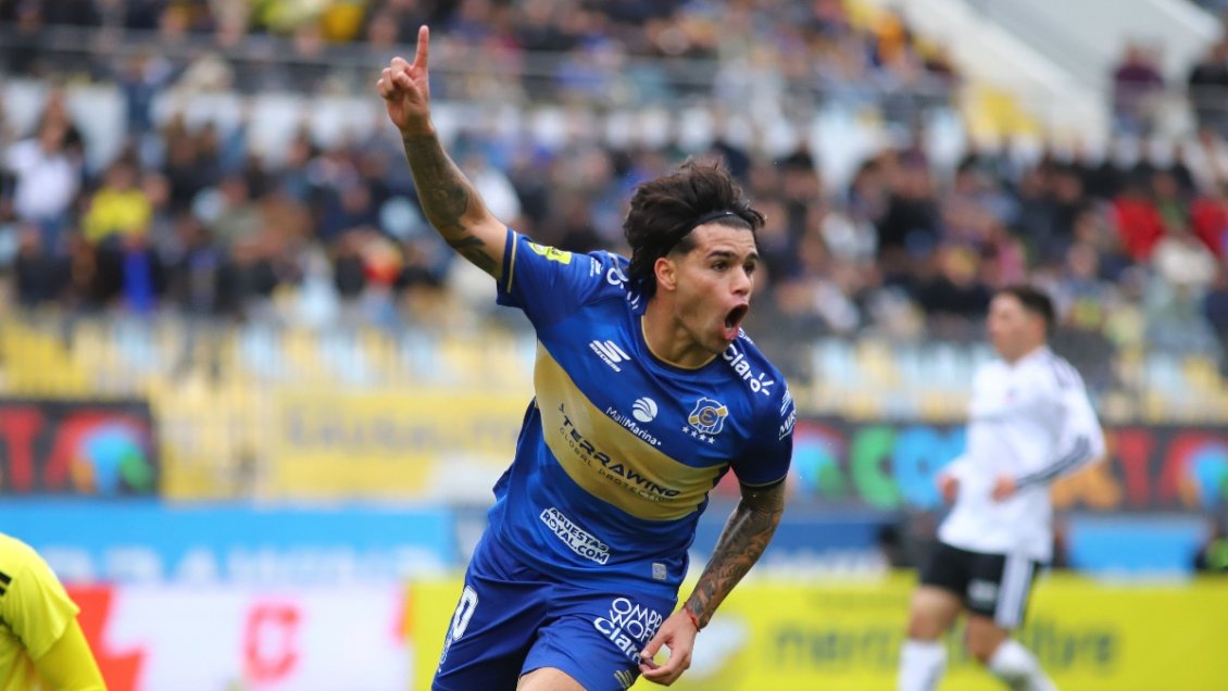 [VIDEO] Alan Medina marcó su segundo personal para Everton tras un penal cobrado por el VAR