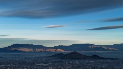 El cielo de Santiago fue invadido por 