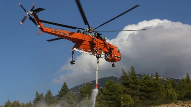 Two dead, two injured in helicopter collision while fighting Greek wildfires