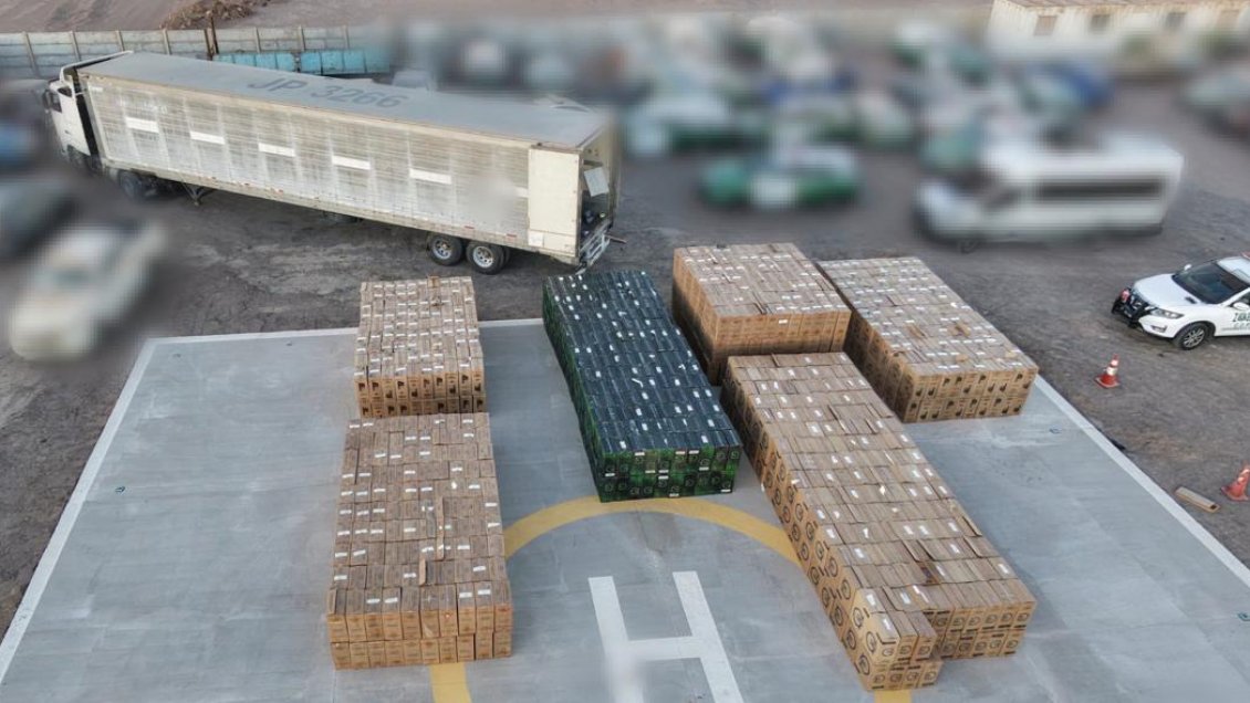 Millonario contrabando de cigarrillos incautó Carabineros en la Ruta 5 Norte