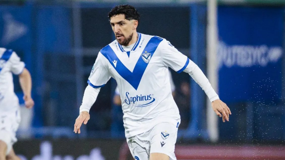 Diego Valdés jugó todo el partido en triunfo de Vélez sobre Independiente