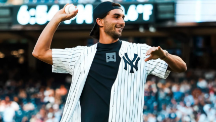   [VIDEO] Ferran Torres realizó el lanzamiento inicial en el partido de los Yankees en la MLB 
