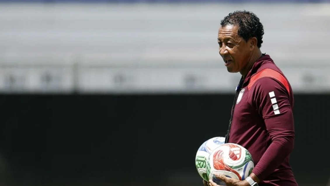 Técnico de Vozinha en la mundialista Cabo Verde tiene nuevo club