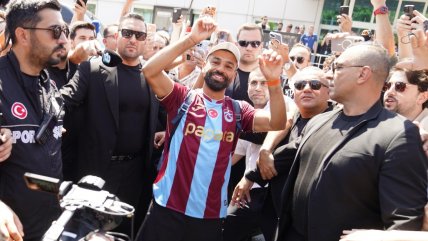   ¿Se sumará Osorio? Mohamed Salah llegó a Turquía para fichar por Trabzonspor 