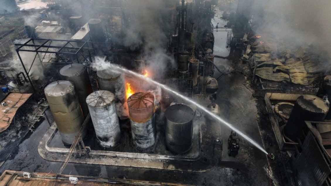 Gobierno a favor de cerrar la empresa química que se incendió en Quilicura