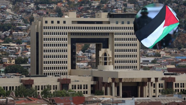 Parlamentarios oficialistas piden "esclarecer" caso de chileno expulsado de Israel