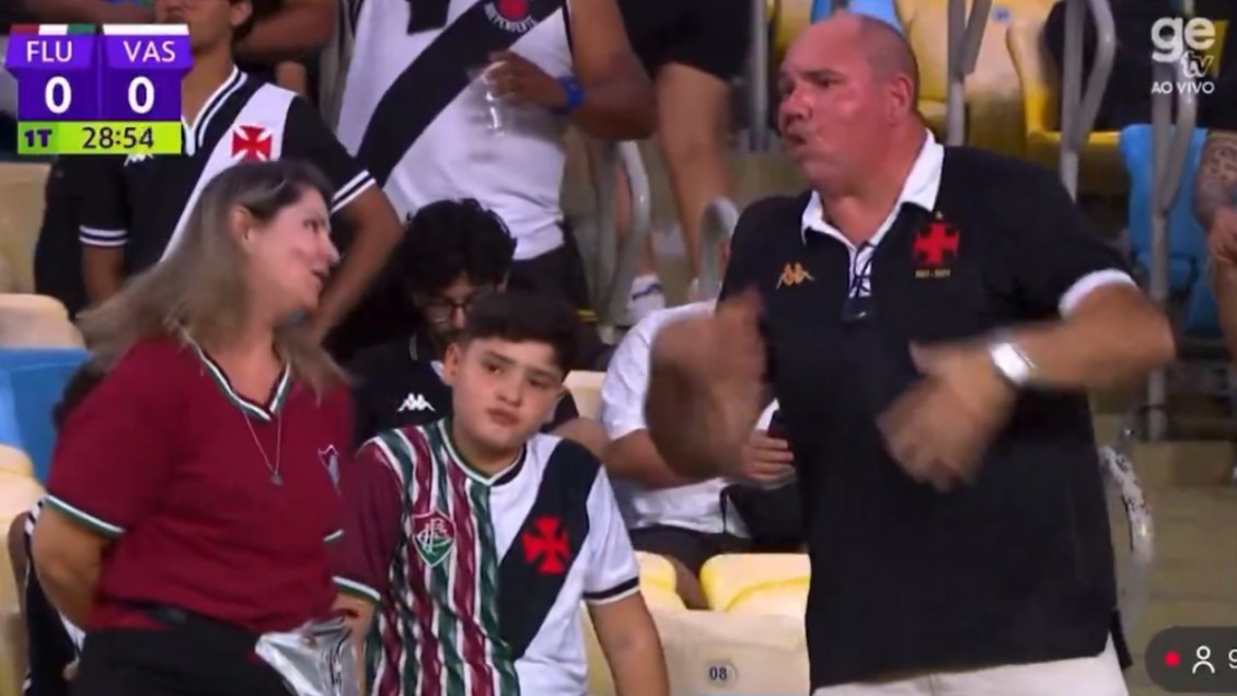[VIDEO] Rivalidad y amor en el Maracaná: Pareja discutió con su hijo luciendo una camiseta dividida