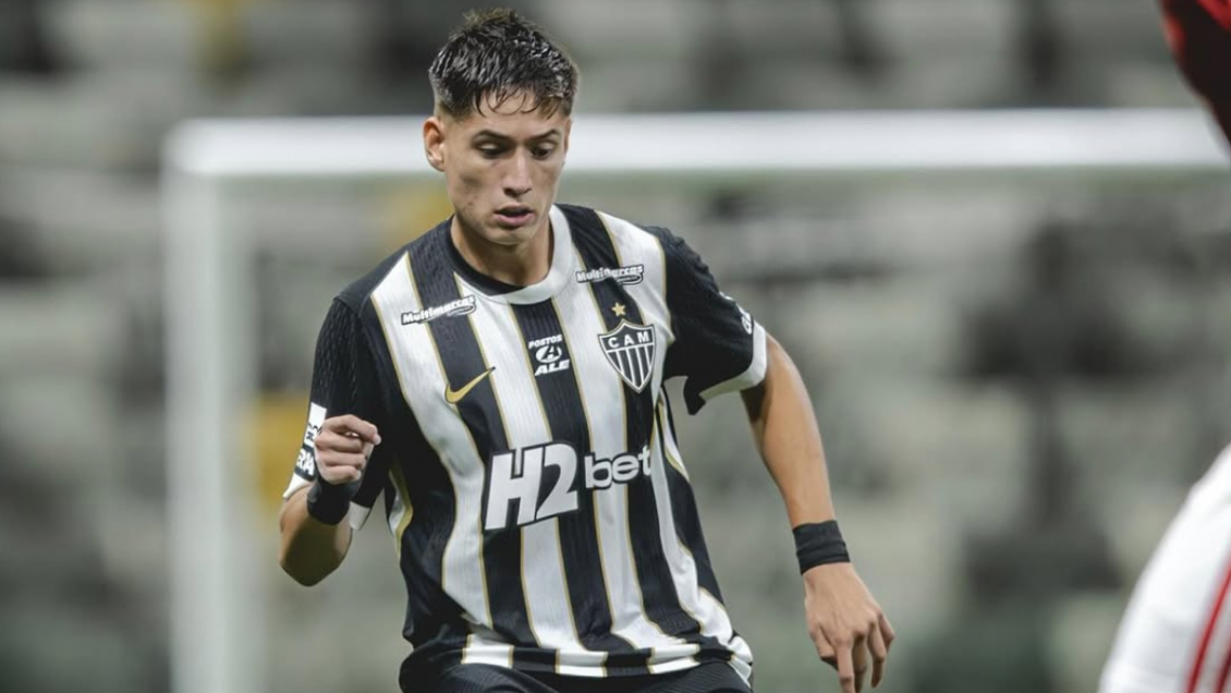 Atlético Mineiro admitió que recibió una oferta por Iván Román
