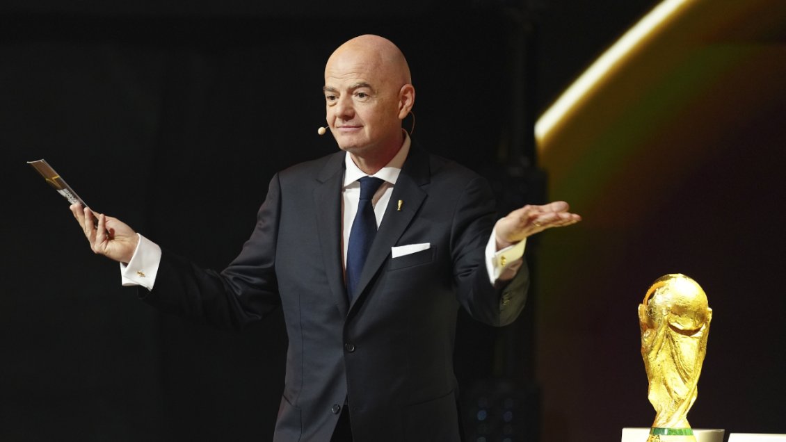 La FIFA admitió errores en su propuesta de privatizar el Mundial y advirtió que no tolerará más ataques