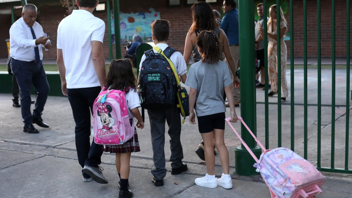 Alumnos con necesidades educativas especiales alcanzaron récord de 473 mil en 2025