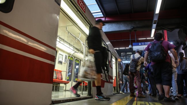 Metro Line 1 Operates Partially After Person on Tracks Incident