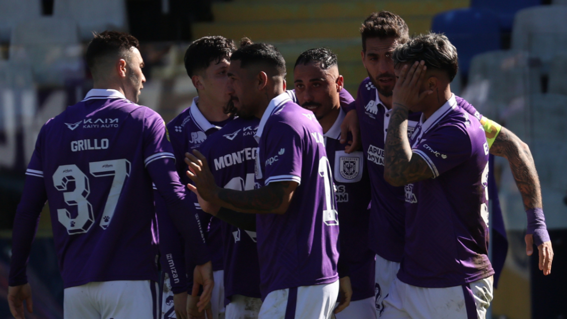 Deportes Concepción ganó el derbi a U. de Concepción y firmó su cuarto triunfo al hilo en la Liga