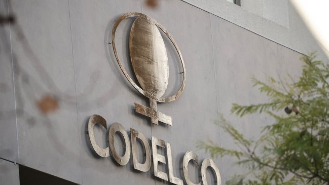 Gobierno autoriza a Codelco capitalizar el 100% de sus utilidades de 2025