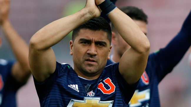 David Pizarro Urges Universidad de Chile to Adopt Borussia Dortmund's Fan-Ownership Model