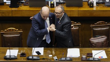 Senado aprobó los vetos del Gobierno y megarreforma salió del Congreso