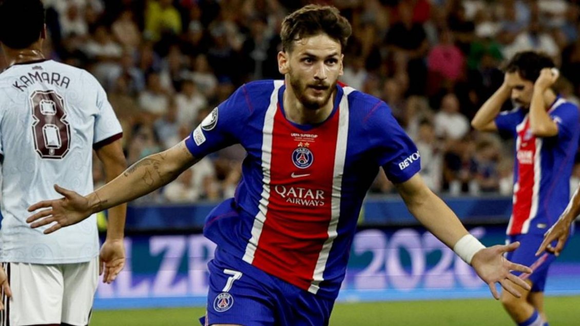 [VIDEO] Golazo de Kvaratskhelia abrió la cuenta para PSG ante Aston Villa en la Supercopa