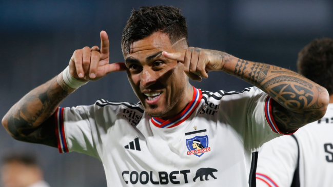 FIFA sanctions Colo Colo with hefty payment for Darío Lezcano debt