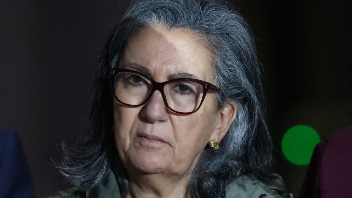 Ministra de Salud cuestiona propuesta para limitar beneficios a condenados