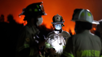 Impactante explosión durante combate de incendio dejó siete bomberos heridos en Viña del Mar