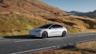 SuperGeek en Cooperativa: El liderato de Tesla en la venta de autos eléctricos en Chile
