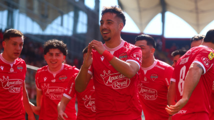   Sebastián Valencia se lució con dos goles para el triunfo de Ñublense ante La Calera 