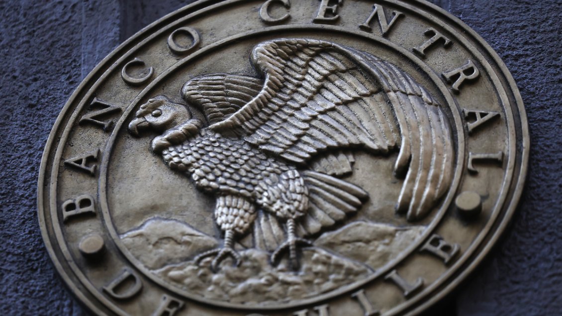 PIB cayó 0,2% en el segundo trimestre y Chile llegó a un escenario de recesión técnica