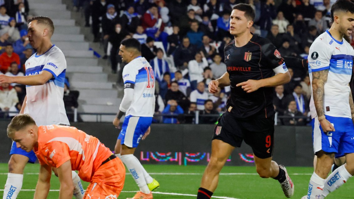 [VIDEO] Estudiantes aumentó la ventaja ante la UC con un certero cabezazo de Guido Carrillo