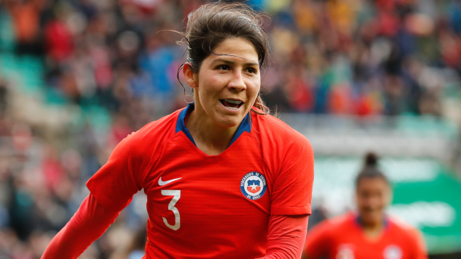Chilean Football Icon Carla Guerrero Announces Retirement After 23-Year Career