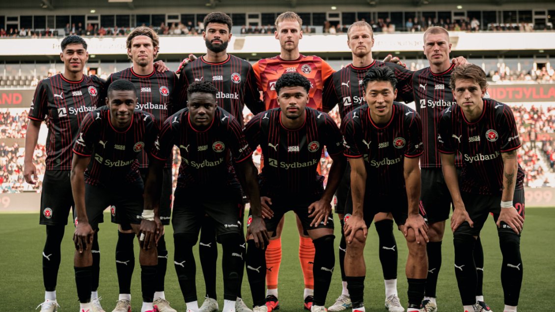 Midtjylland de Osorio ganó y quedó a un paso de entrar a la fase de Liga en la Conference League