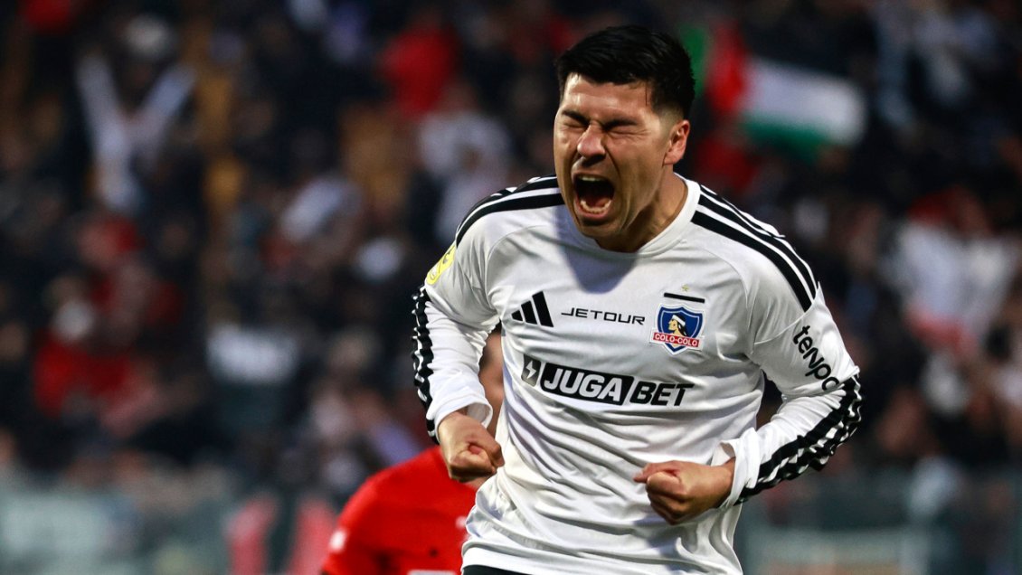 Tomás Alarcón renovó de forma automática su contrato con Colo Colo