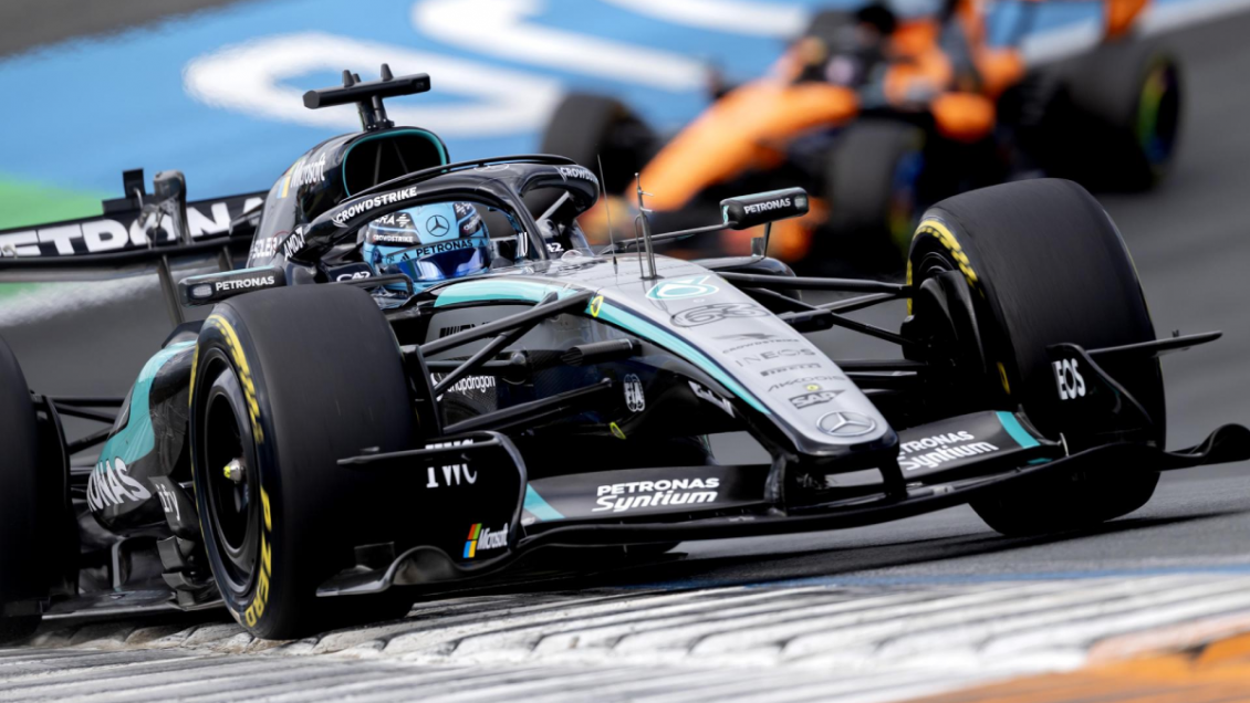 Russell ganó bajo la lluvia de Zandvoort su tercer sprint de la temporada