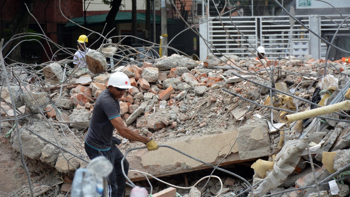 Colombia: Fallecidos por terremoto aumentaron a 329 y 247 siguen desaparecidos