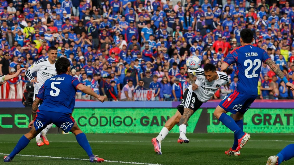 [VIDEO] Javier Correa le devolvió la ventaja a Colo Colo en el Superclásico 200