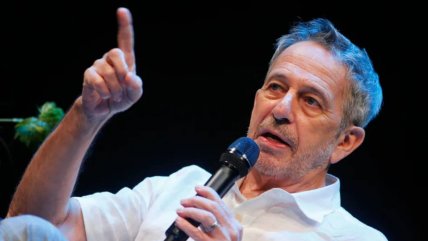   Alfredo Castro: 
