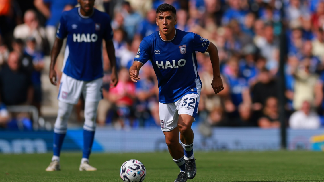 [VIDEO] Marcelino Núñez marcó un gol de distancia para Ipswich ante Leicester en la EFL Cup