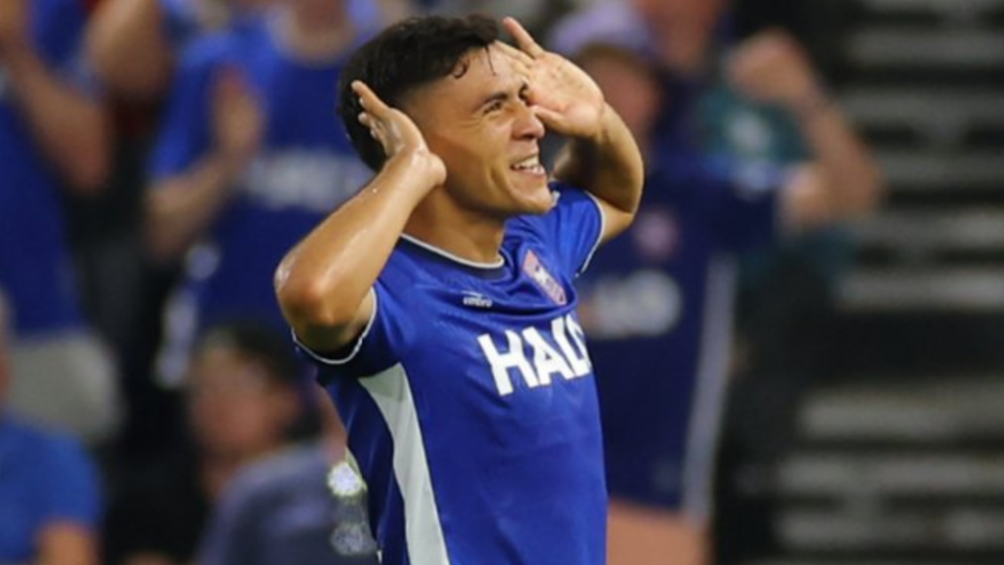 Marcelino Núñez brilló con dos golazos para la victoria de Ipswich ante Leicester en la EFL Cup