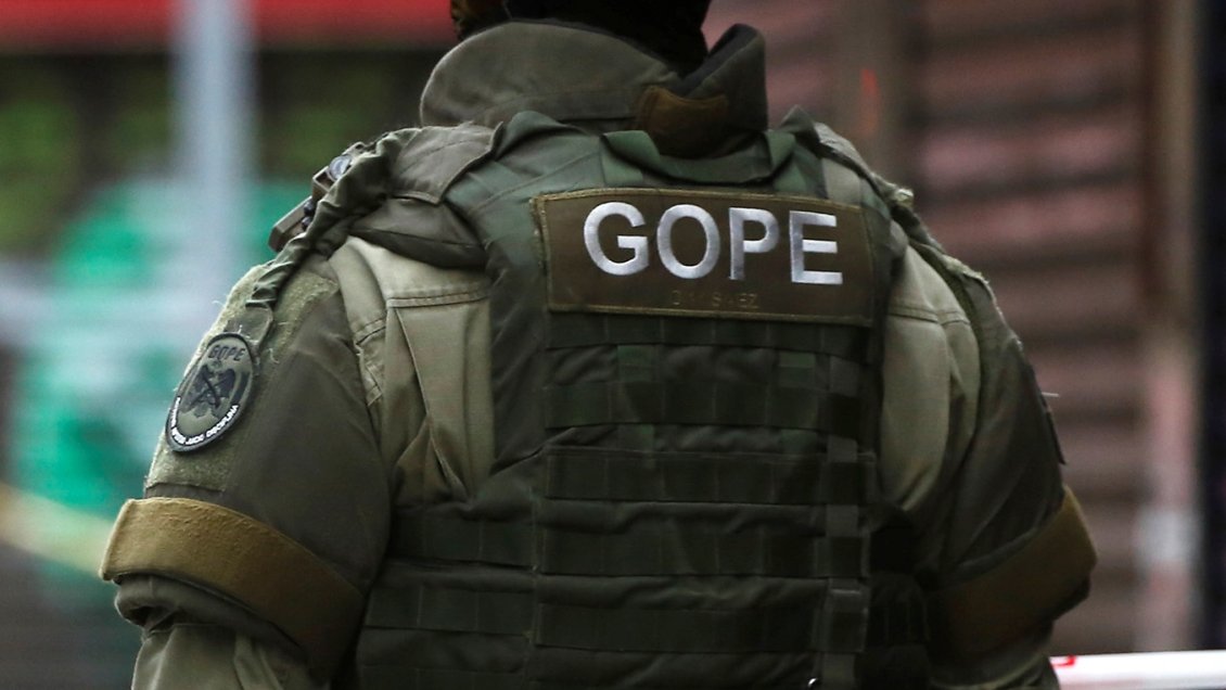 Carabineros se desplegó en la UDP y la Usach por presuntas amenazas de bomba